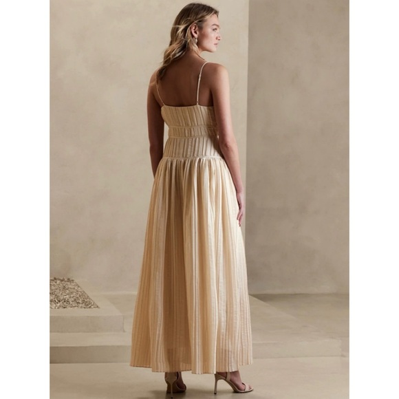 Banana Republic Jacqui Pleated Butter Pastel Cream Yellow Long Maxi Dress - Picture 4 of 5